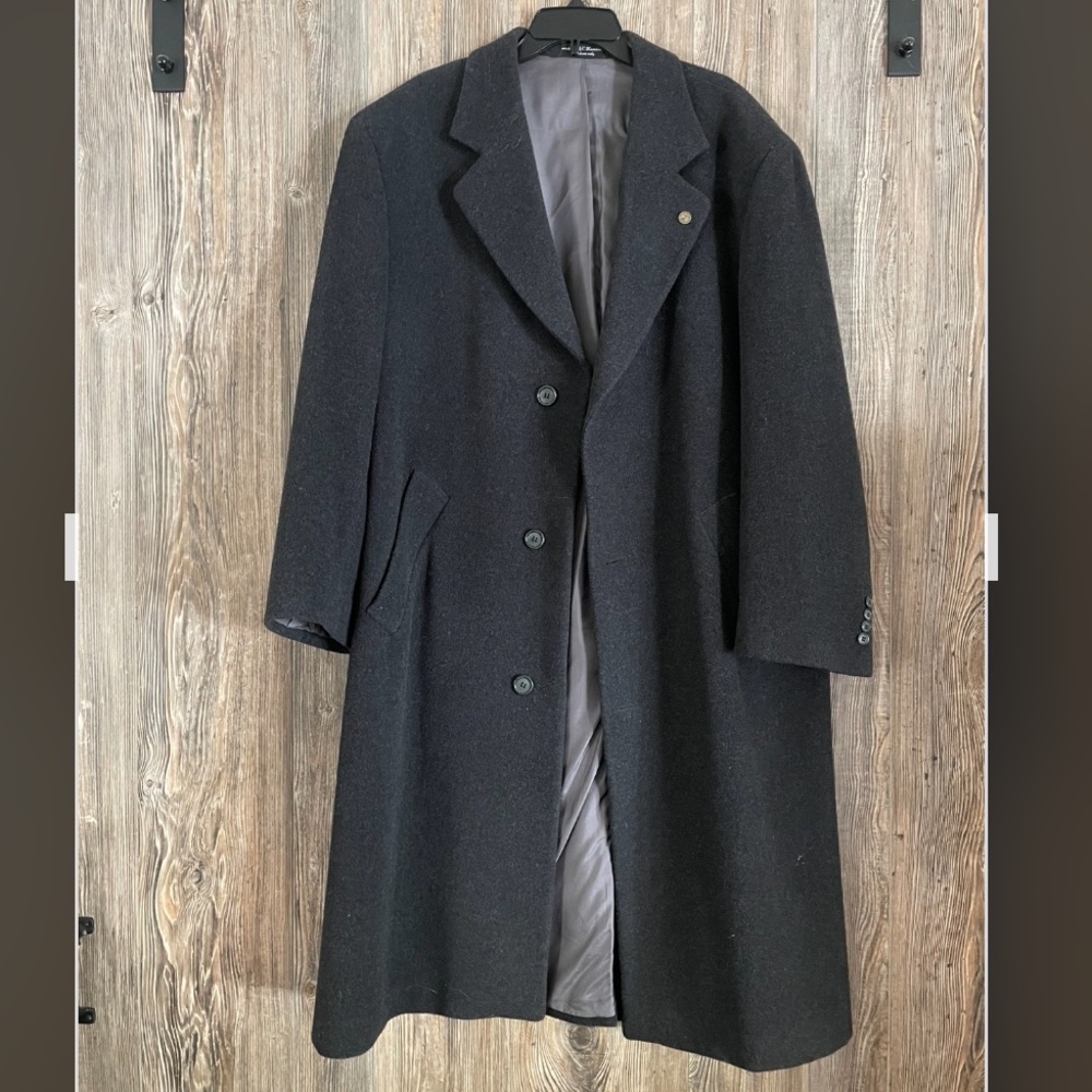Men’s wool pea coat